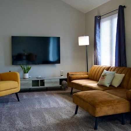 Cloud'S Bnb - The Signature Suite, For Cooks. Elizabethtown Exterior photo