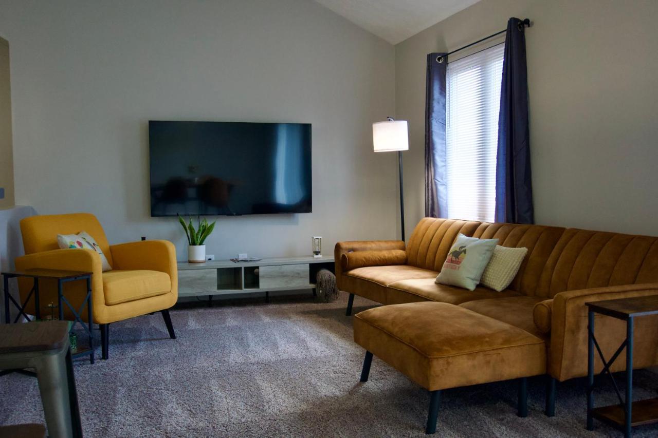 Cloud'S Bnb - The Signature Suite, For Cooks. Elizabethtown Exterior photo