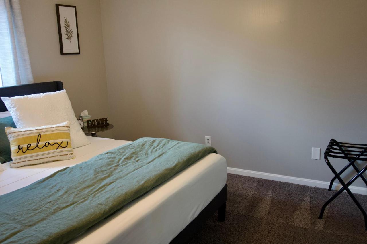 Cloud'S Bnb - The Signature Suite, For Cooks. Elizabethtown Exterior photo